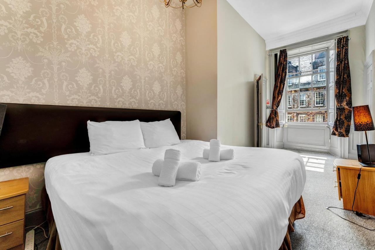 Unique 2 Bedroom Castle Suite Apartment - Near Edinburgh Castle & Royal Mile エクステリア 写真